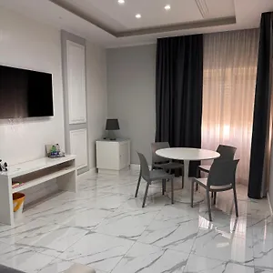 Lady Mary's Luxury Bed & Breakfast Napoli